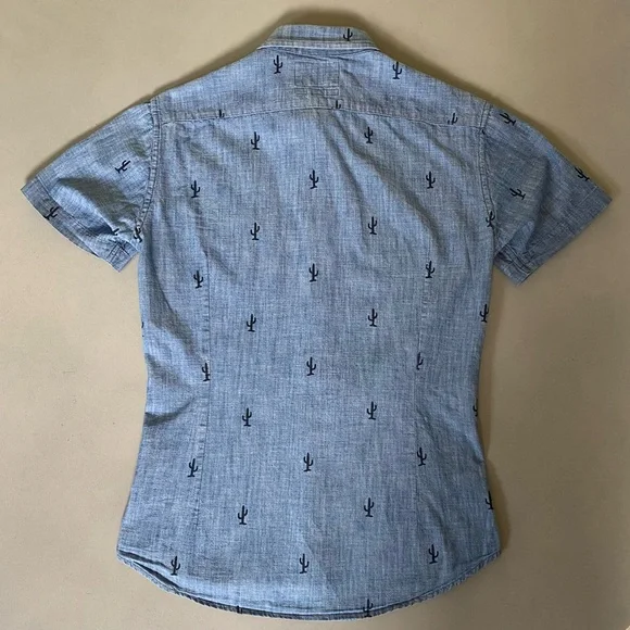 BONOBOS Riviera Short-Sleeve Shirt Size XS Light Blue Cactus Print Slim Fit - Picture 2 of 4
